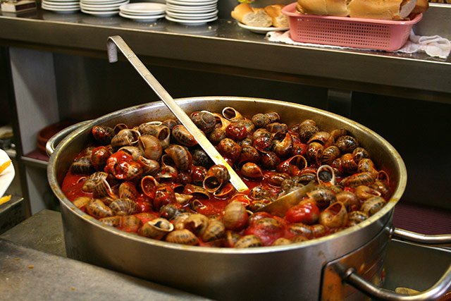 tapas típicas de Madri: caracoles a la madrileña